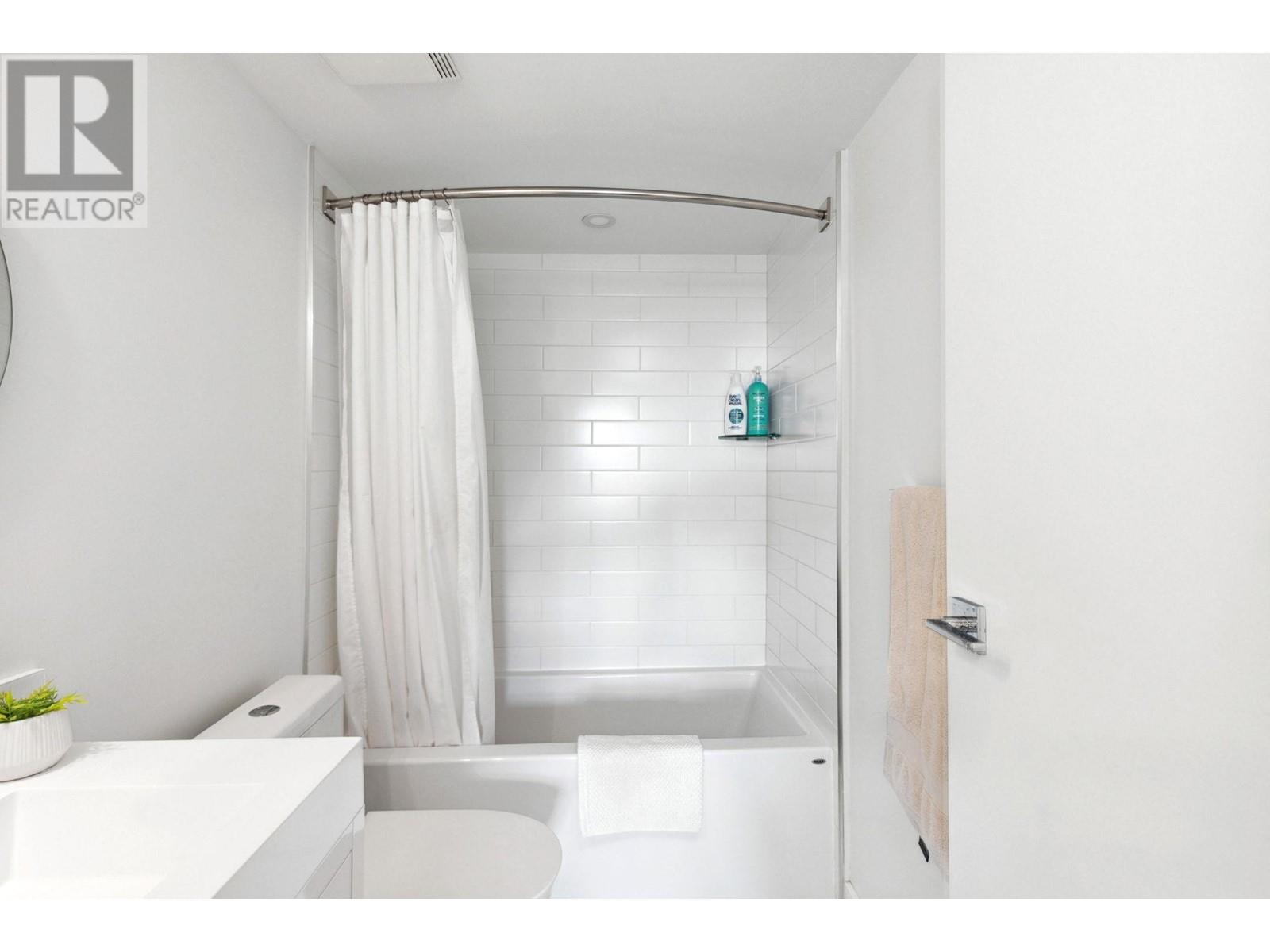 402 6888 Southpoint Drive, Burnaby, British Columbia  V3N 5E3 - Photo 19 - R3002688