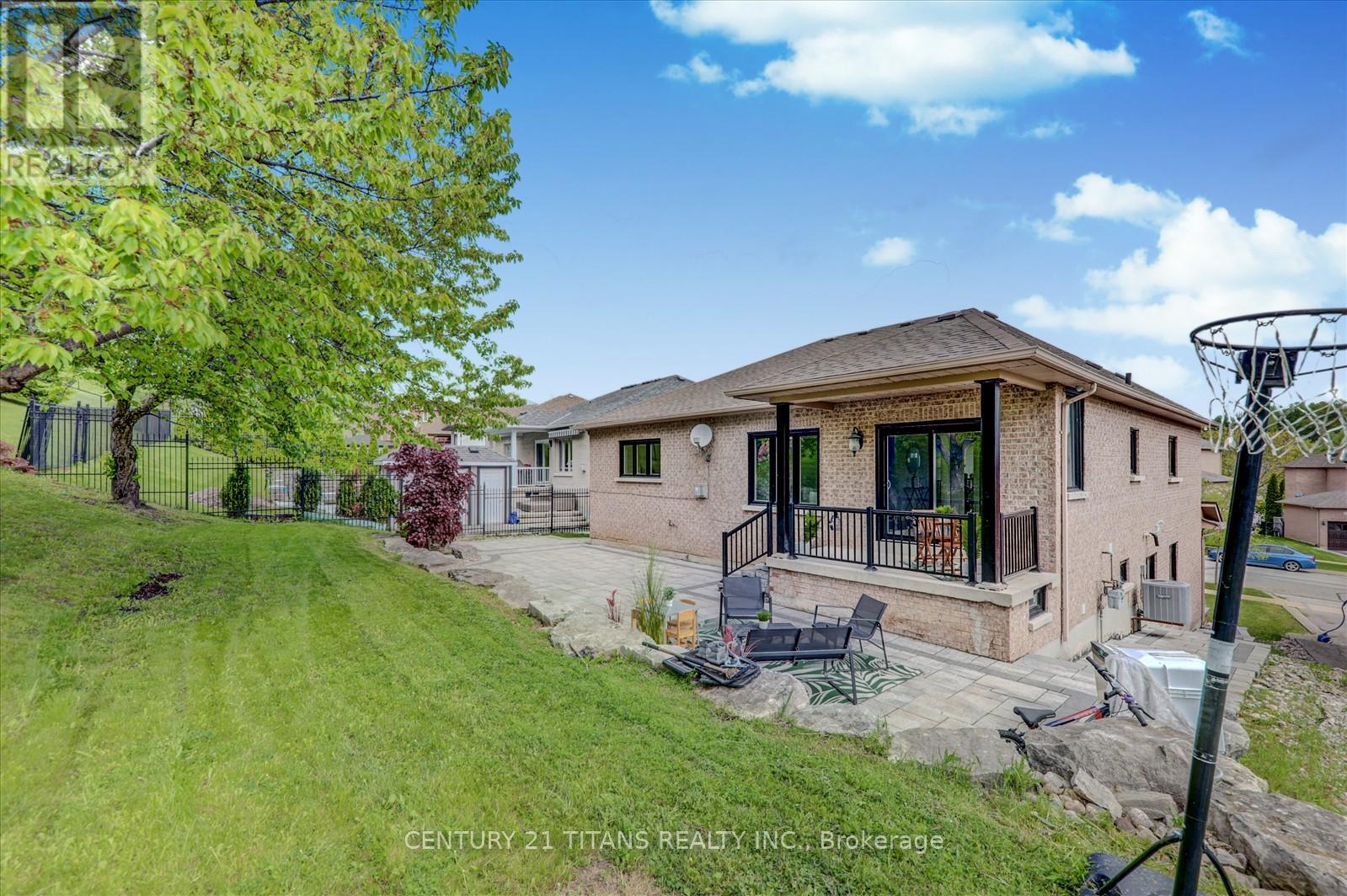 577 Royalpark Way, Vaughan, Ontario  L4H 1K2 - Photo 40 - N12159380