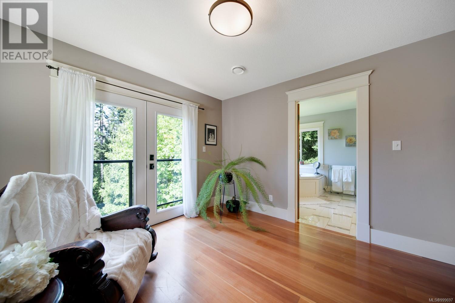Property at 1049 Braithwaite Dr image 5