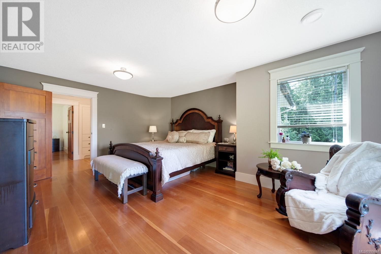 Property at 1049 Braithwaite Dr image 3