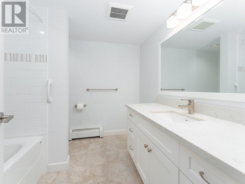 105 7251 Minoru Boulevard, Richmond, British Columbia  V6Y 3P5 - Photo 13 - R3005050