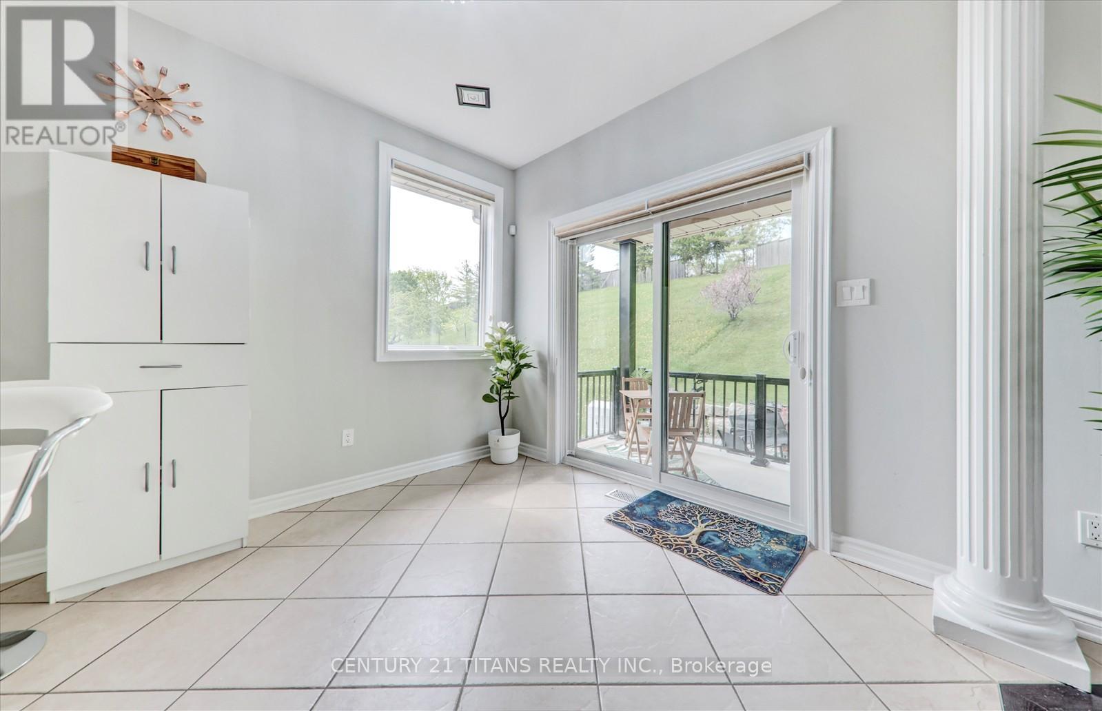 577 Royalpark Way, Vaughan, Ontario  L4H 1K2 - Photo 16 - N12159380