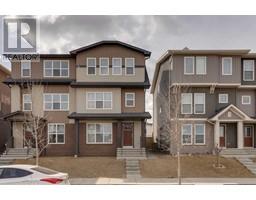 557 Savanna Boulevard NE Saddle Ridge
