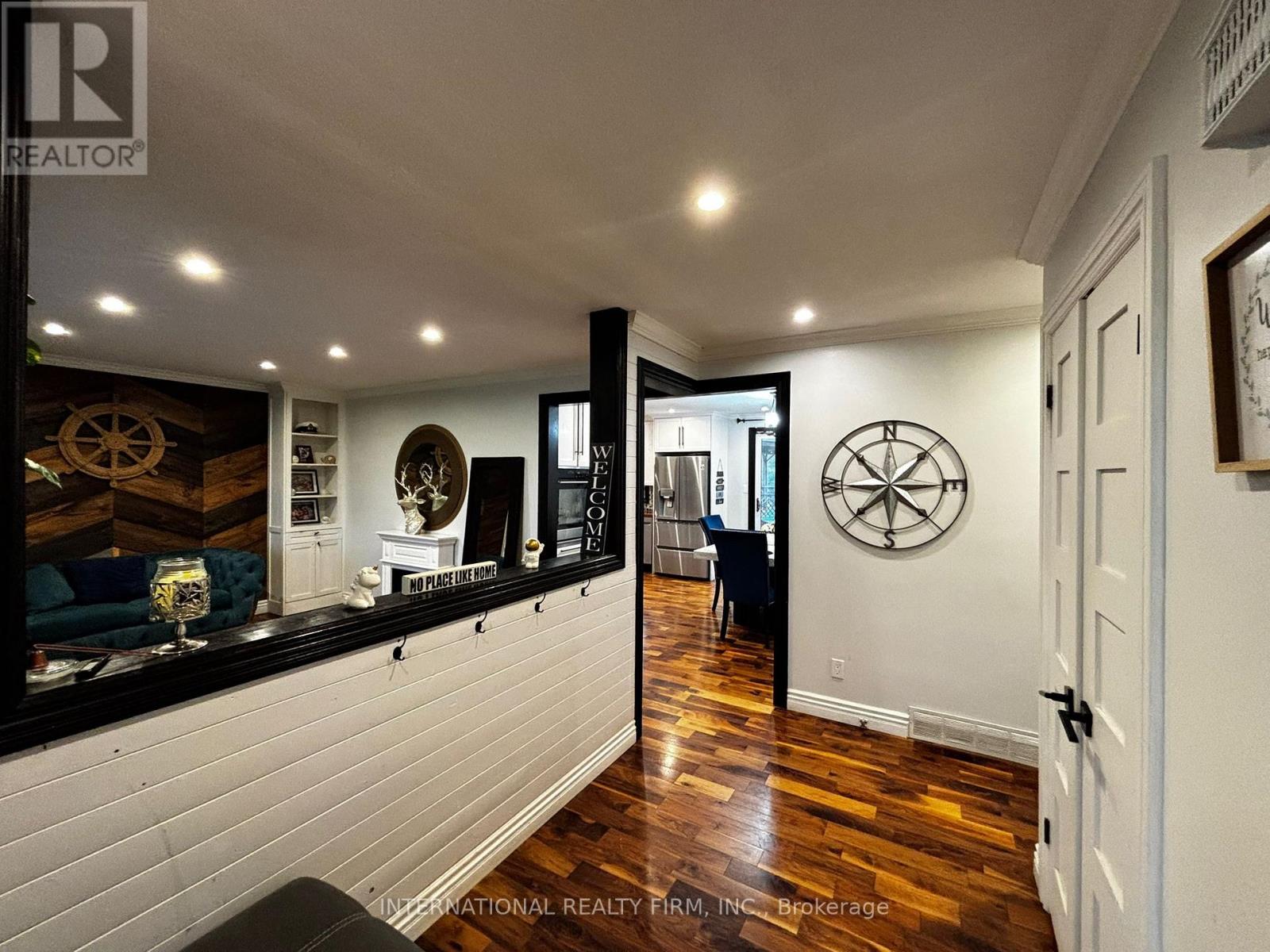 Property at 9364 WELLINGTON RD 124 image 2