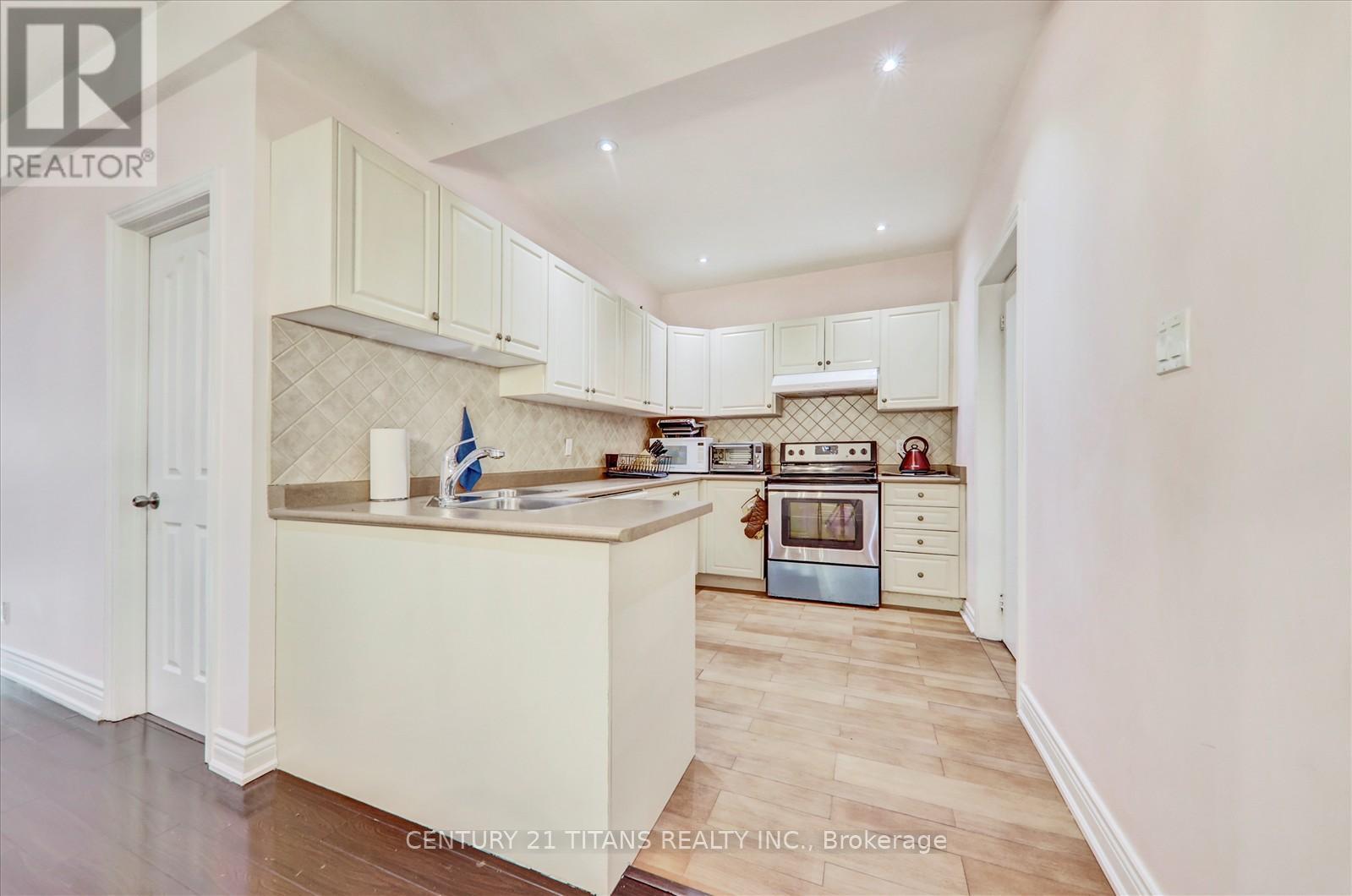 577 Royalpark Way, Vaughan, Ontario  L4H 1K2 - Photo 32 - N12159380