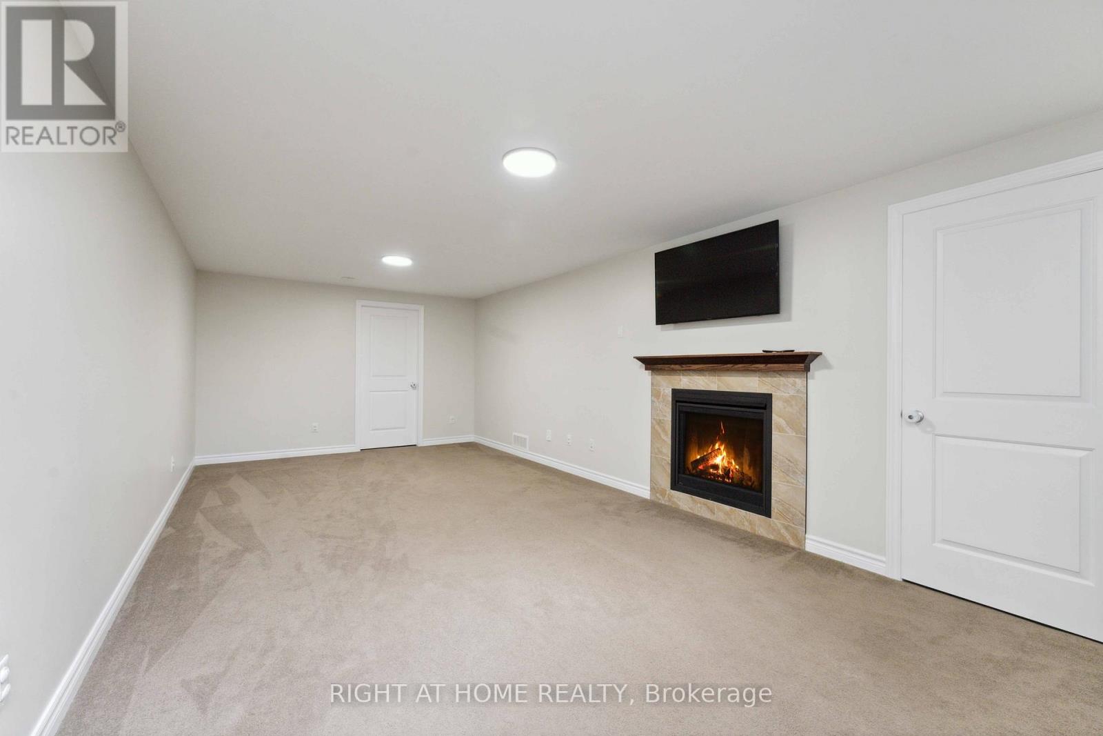 819 Miikana Road, Ottawa, Ontario  K1X 0G5 - Photo 37 - X12161093