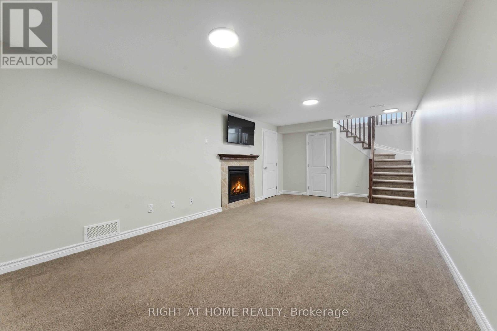819 Miikana Road, Ottawa, Ontario  K1X 0G5 - Photo 38 - X12161093