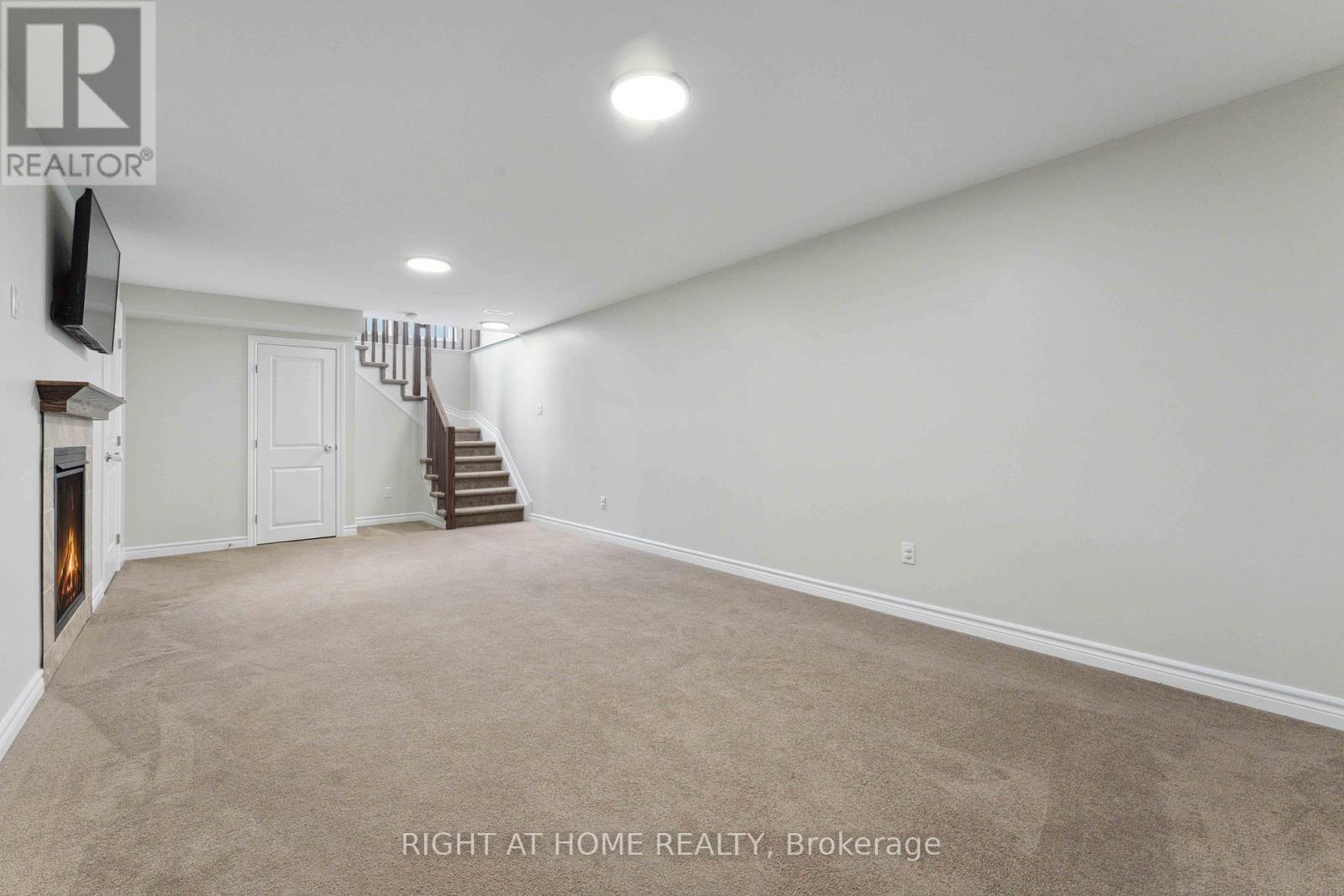 819 Miikana Road, Ottawa, Ontario  K1X 0G5 - Photo 39 - X12161093