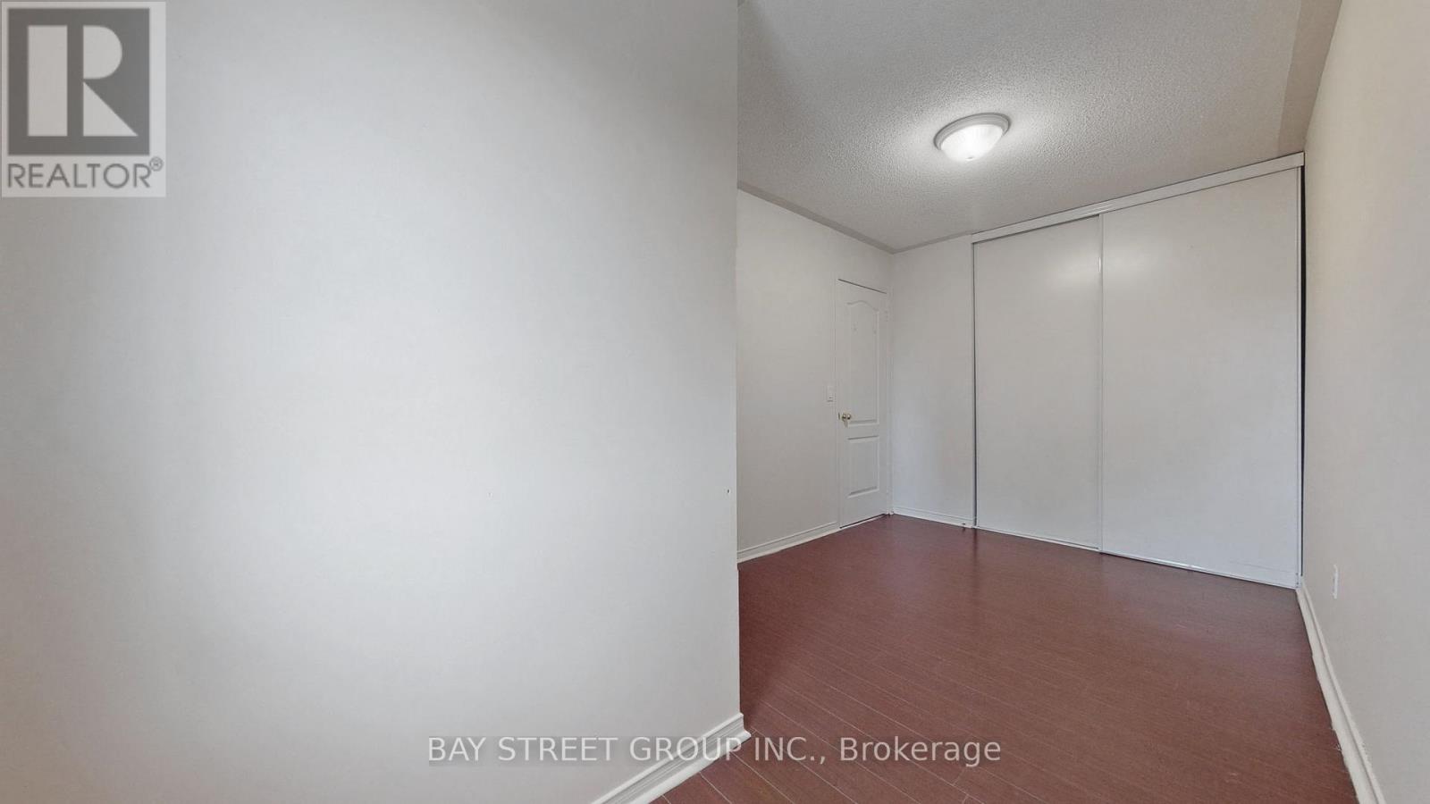 1 - 38 Fairview Road, Mississauga, Ontario  L5B 4J8 - Photo 18 - W12157857
