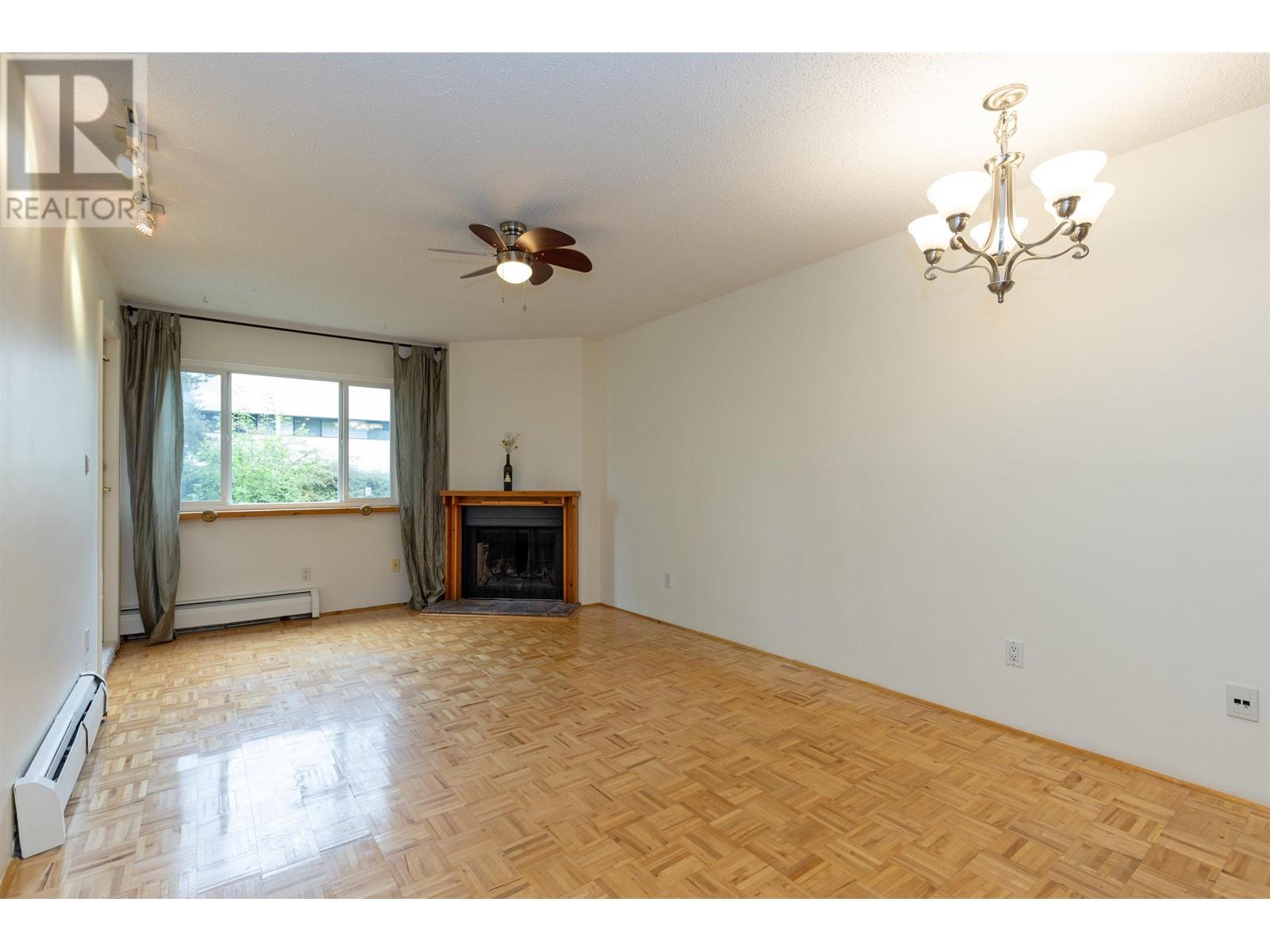 213 1209 Howie Avenue, Coquitlam, British Columbia  V3J 1T9 - Photo 4 - R3005108