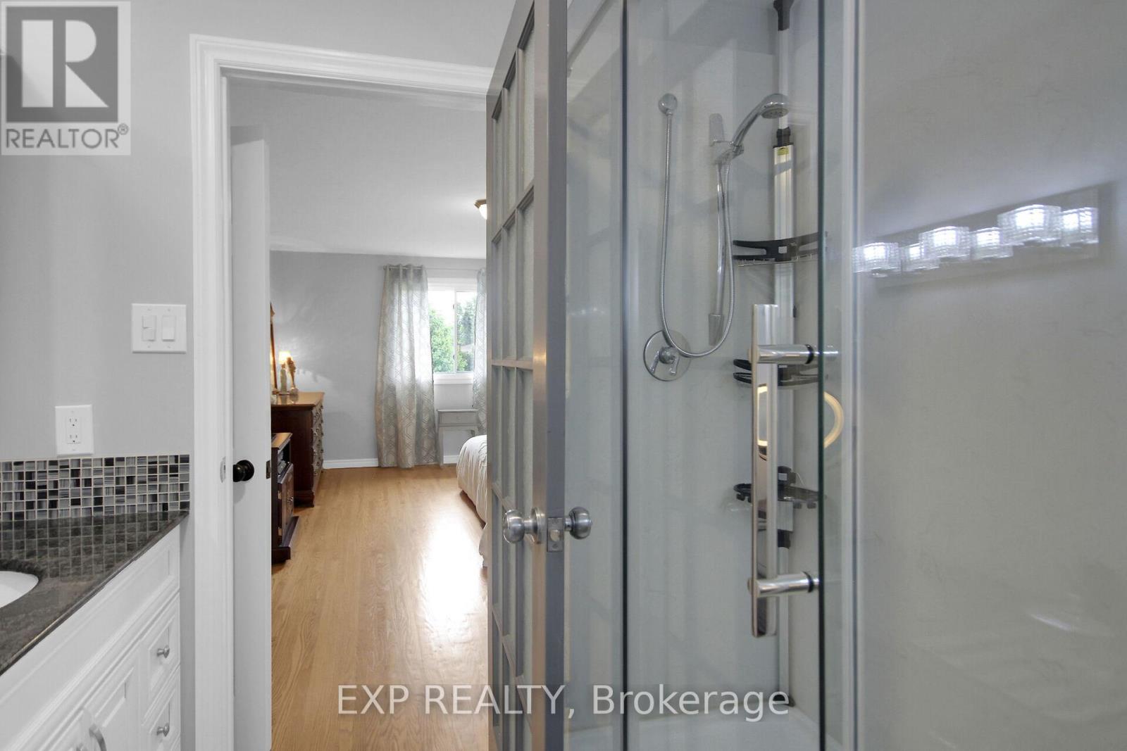2001 Neepawa Avenue, Ottawa, Ontario  K2A 3L4 - Photo 33 - X12161094