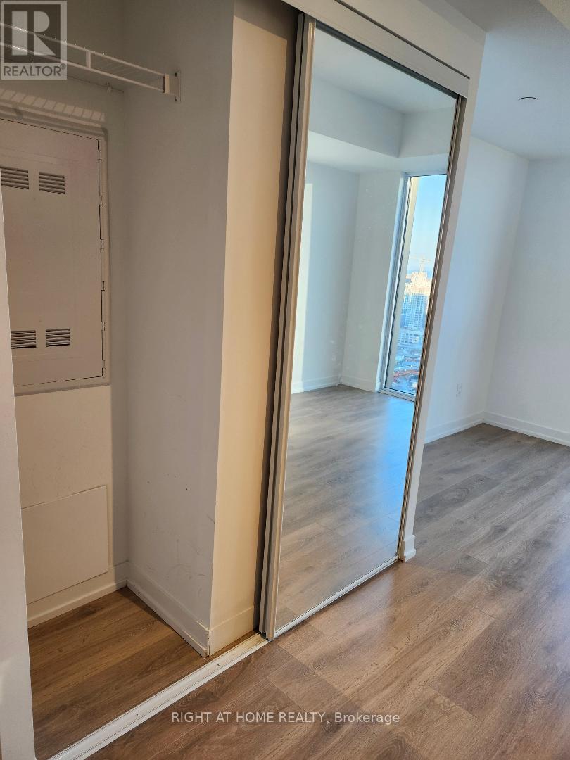 3818 - 82 Dalhousie Street, Toronto, Ontario  M5H 0C5 - Photo 15 - C12132526