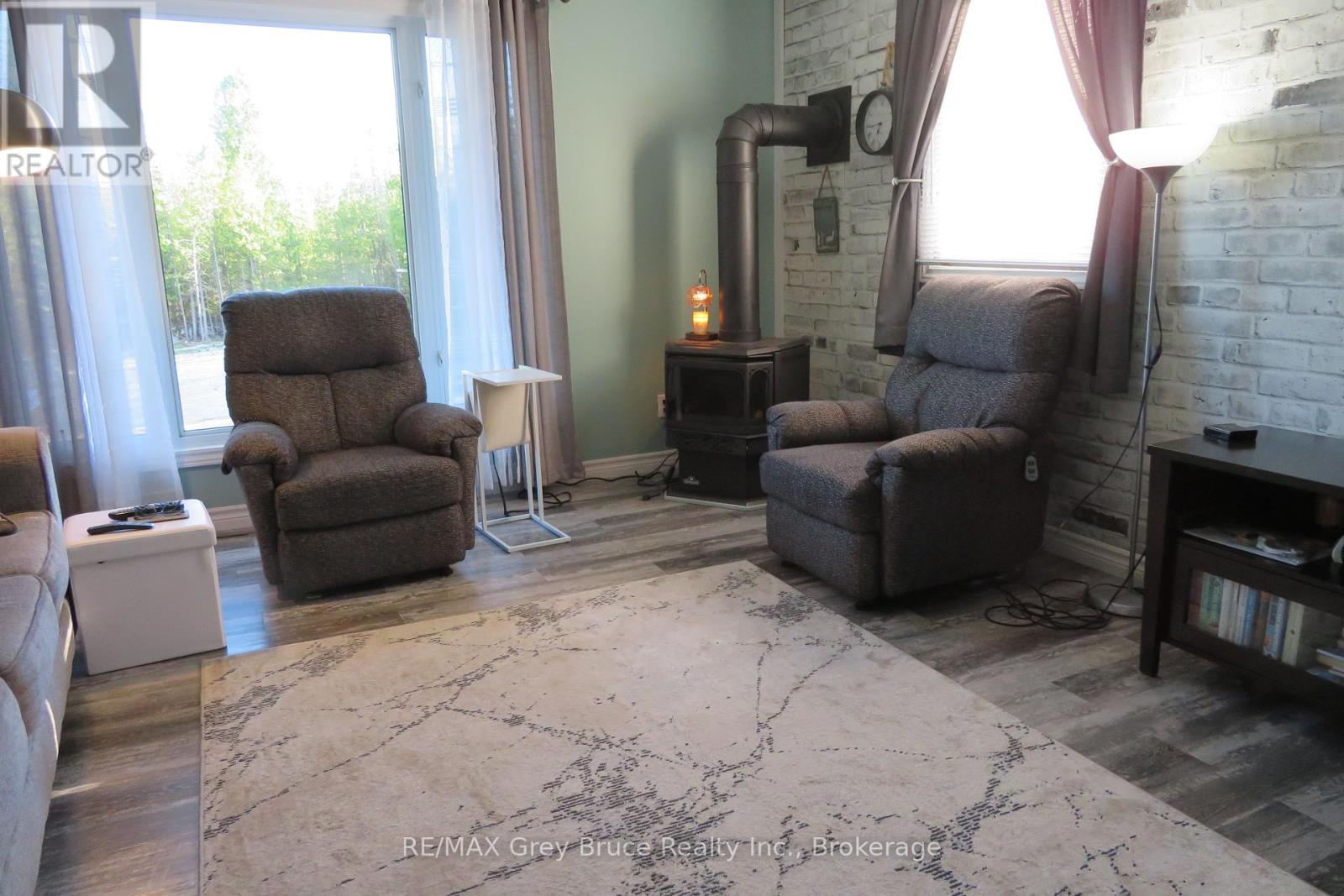 46 Youngblood Road, Northern Bruce Peninsula, Ontario  N0H 1Z0 - Photo 17 - X12161113