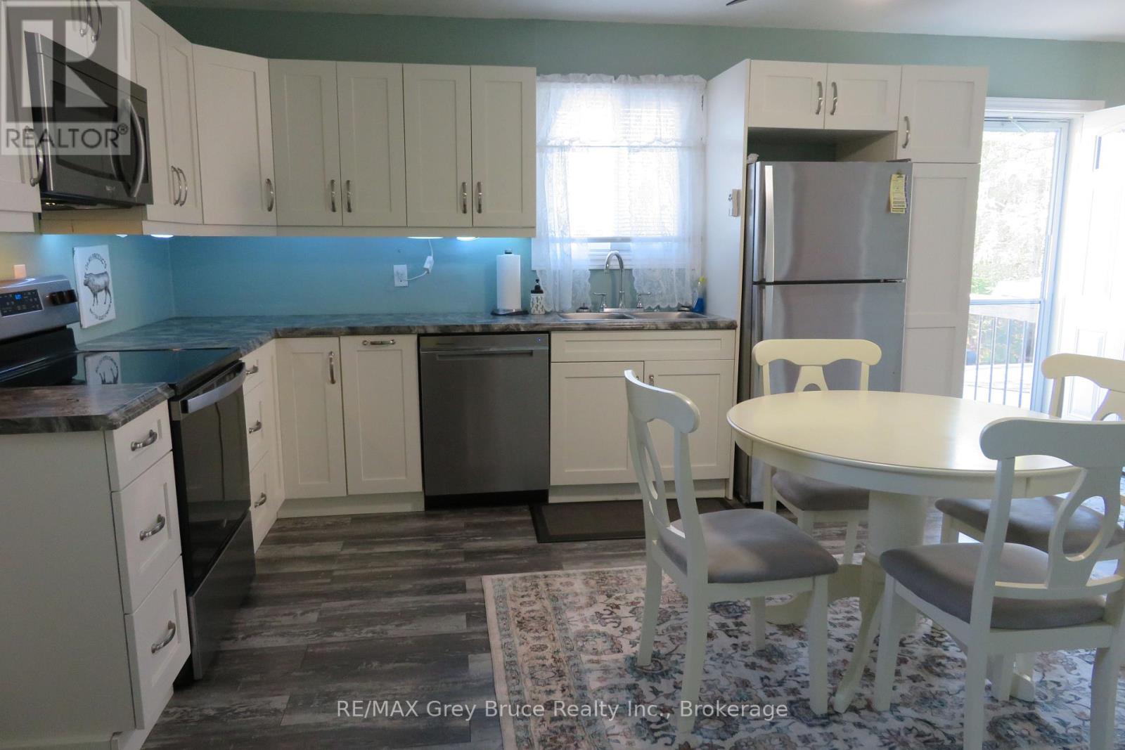 46 Youngblood Road, Northern Bruce Peninsula, Ontario  N0H 1Z0 - Photo 20 - X12161113