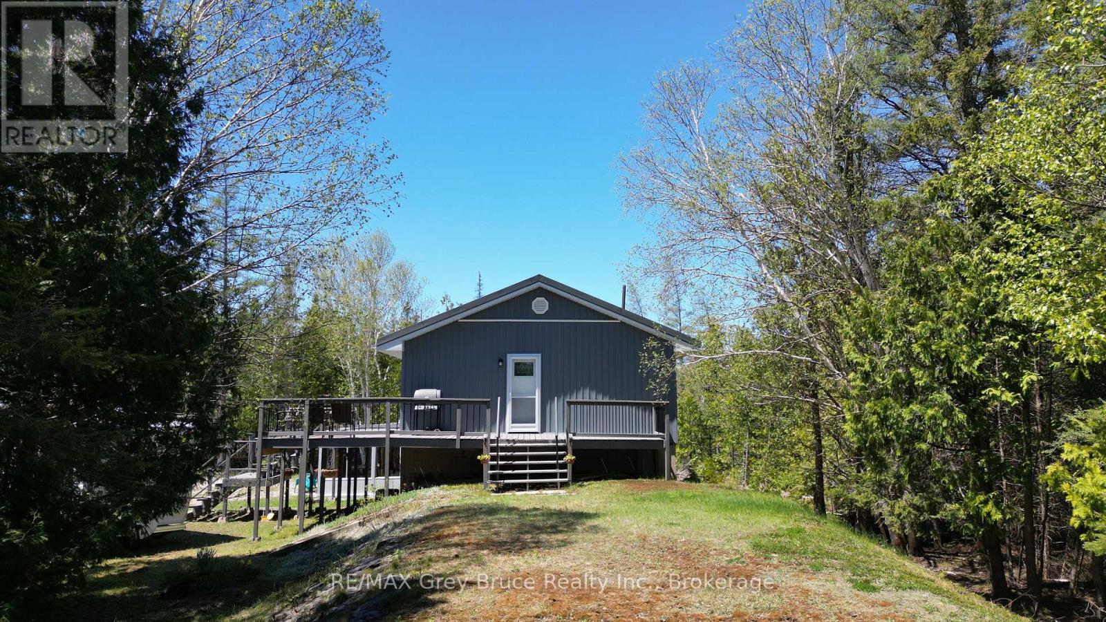 46 Youngblood Road, Northern Bruce Peninsula, Ontario  N0H 1Z0 - Photo 41 - X12161113