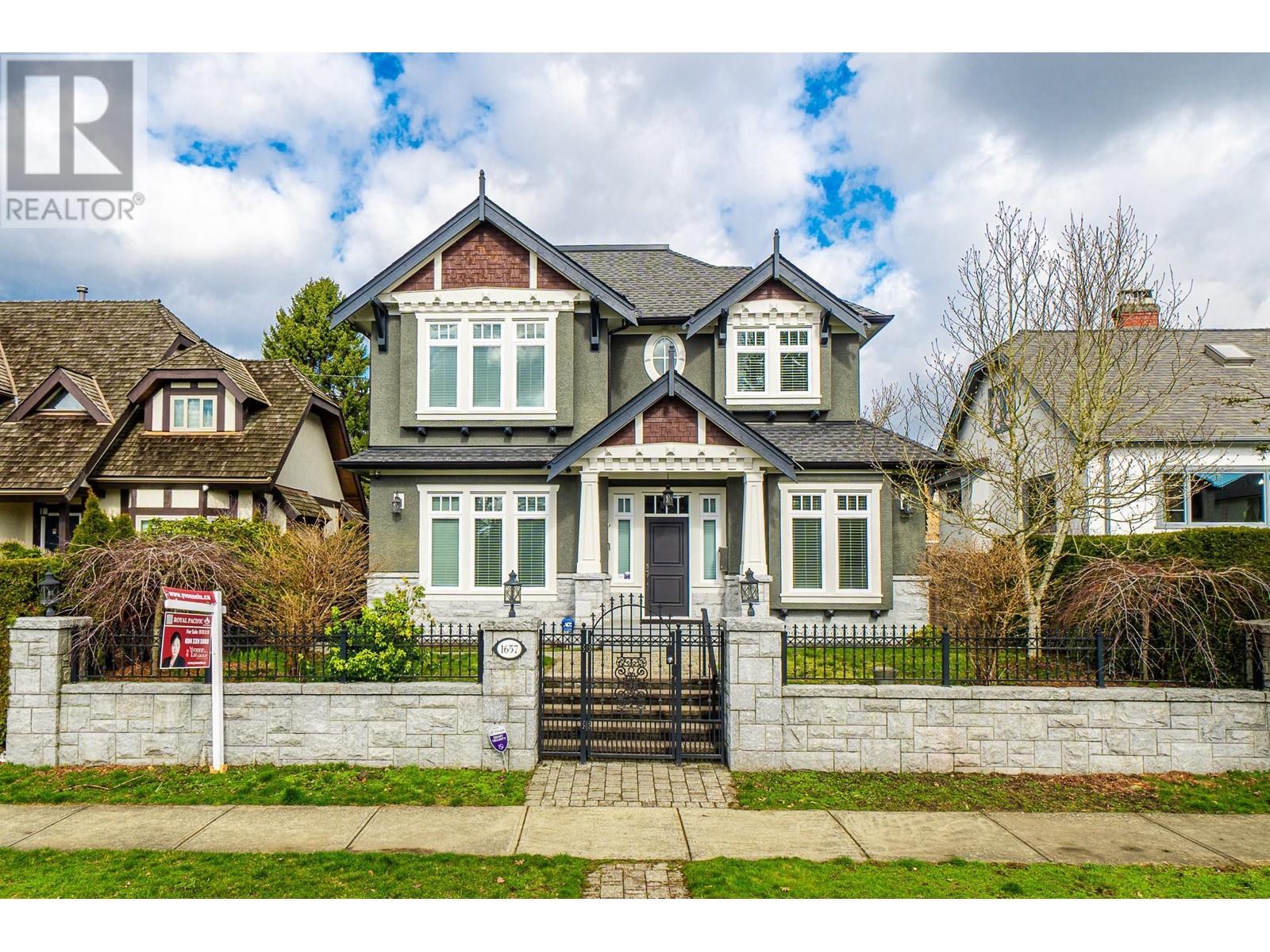 1657 W 58th Avenue, Vancouver, British Columbia  V6P 1W8 - Photo 1 - R3004739