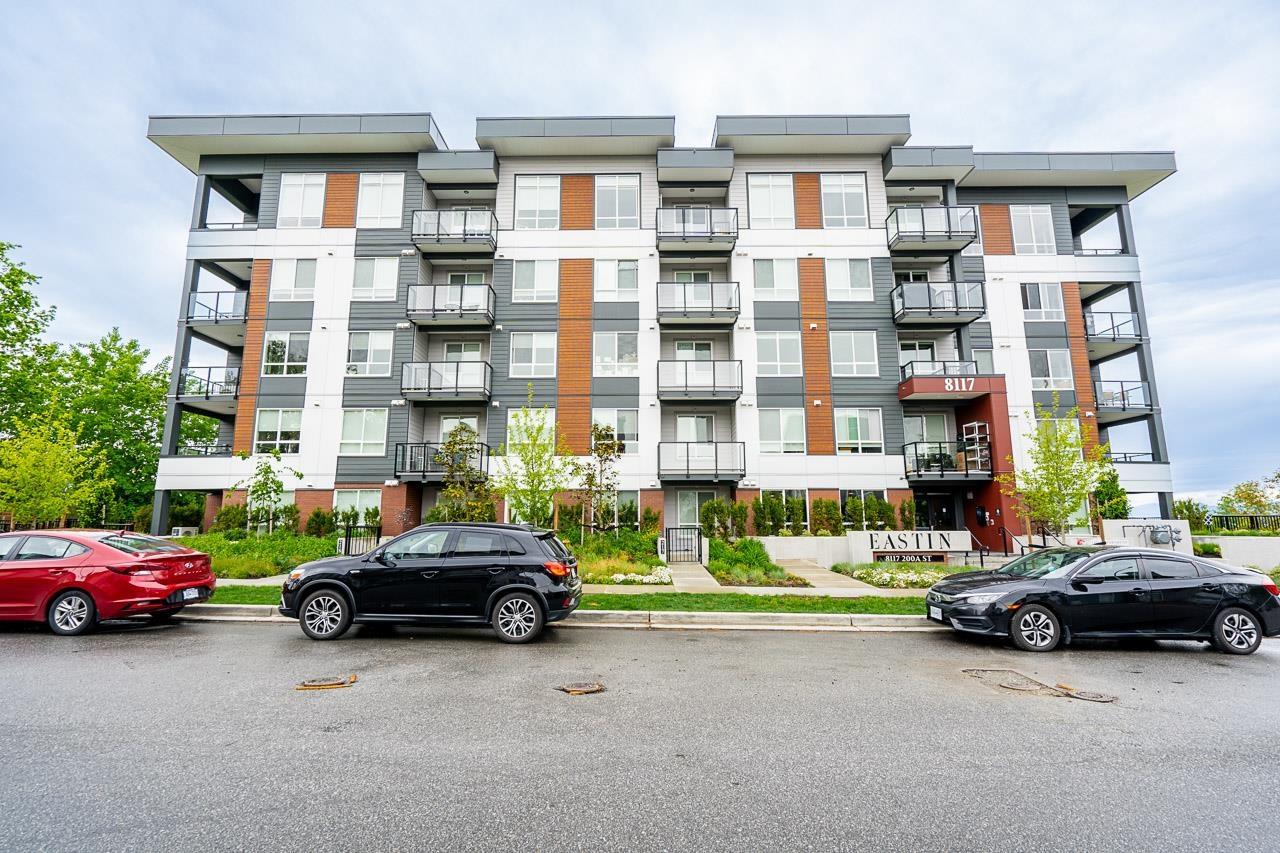 501 8117 200a Street, Langley, British Columbia  V2Y 3W9 - Photo 2 - R3004791
