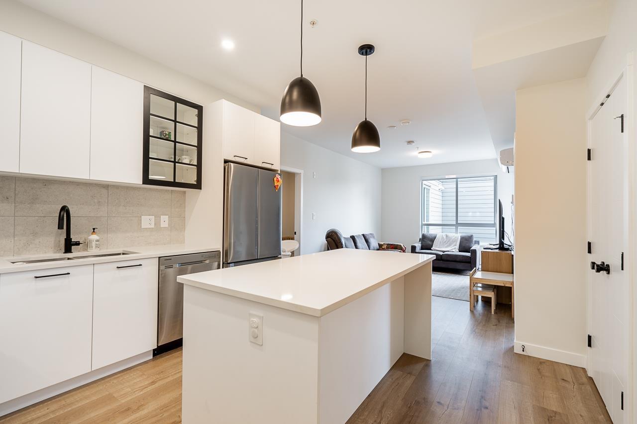 501 8117 200a Street, Langley, British Columbia  V2Y 3W9 - Photo 5 - R3004791