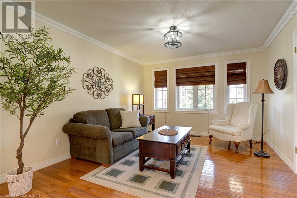 724 Brandenburg Boulevard, Waterloo, Ontario  N2T 2V4 - Photo 8 - 40728195