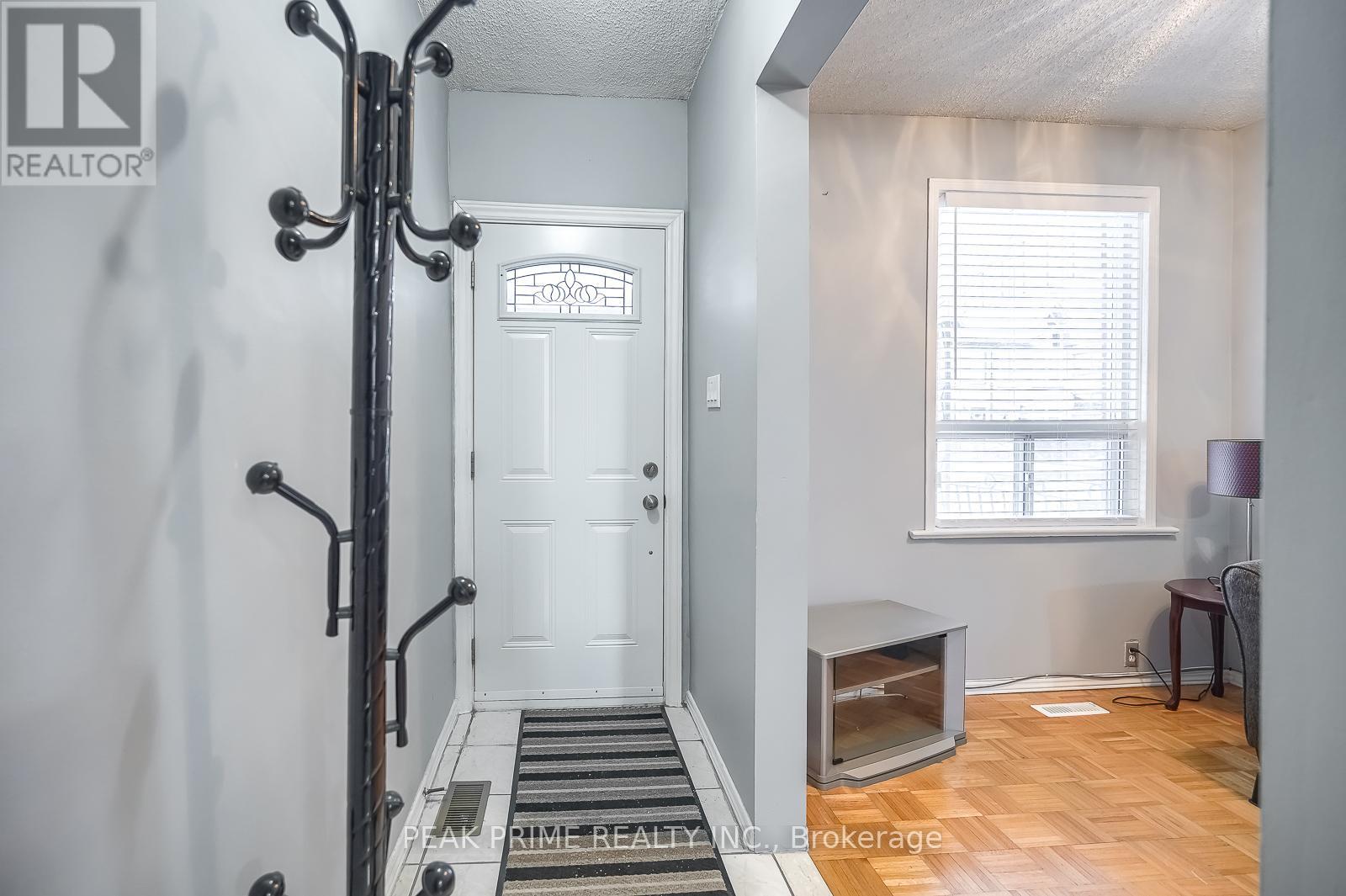 11 Bloem Avenue, Toronto, Ontario  M6E 1R9 - Photo 2 - W12161095