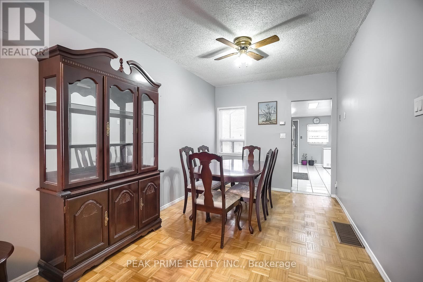 11 Bloem Avenue, Toronto, Ontario  M6E 1R9 - Photo 7 - W12161095