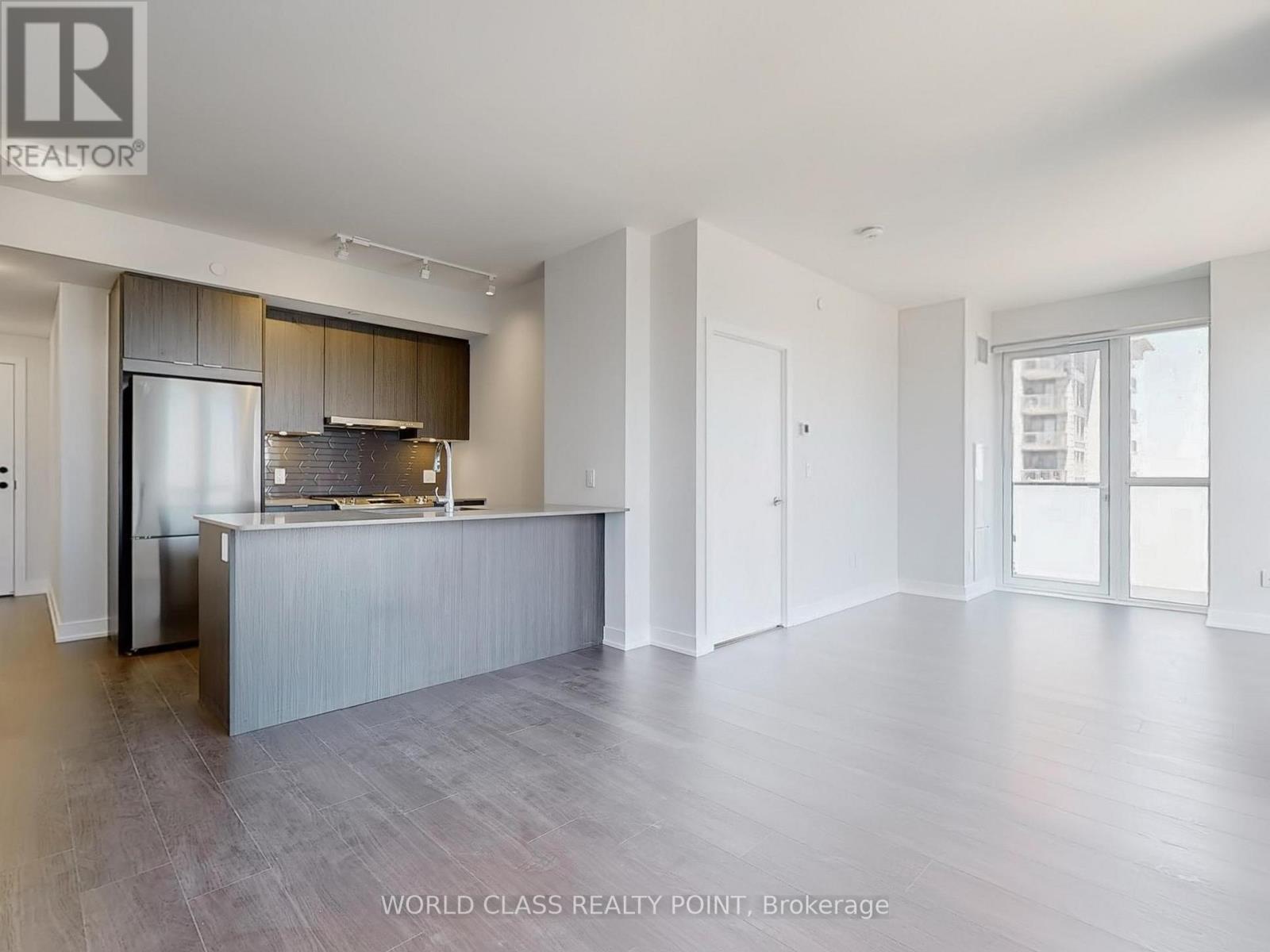 2703 - 430 Square One Drive, Mississauga, Ontario  L5B 0L6 - Photo 11 - W12161107