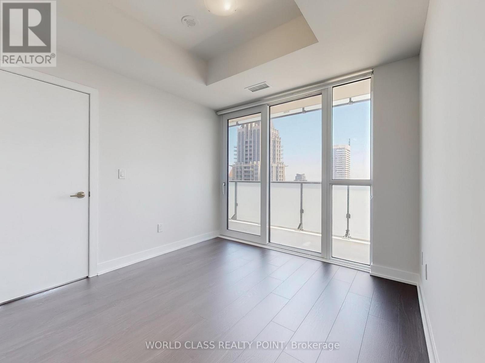 2703 - 430 Square One Drive, Mississauga, Ontario  L5B 0L6 - Photo 18 - W12161107