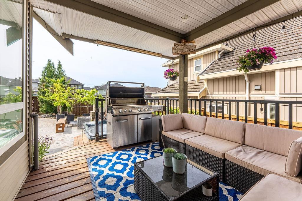 18188 60a Avenue, Surrey, British Columbia  V3S 5R7 - Photo 4 - R3005120