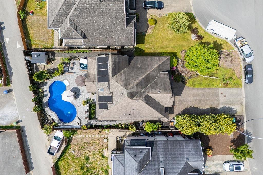 18188 60a Avenue, Surrey, British Columbia  V3S 5R7 - Photo 40 - R3005120
