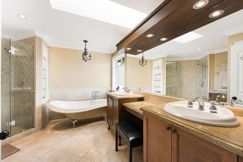 18188 60a Avenue, Surrey, British Columbia  V3S 5R7 - Photo 25 - R3005120