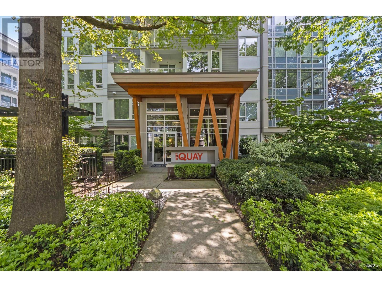 107 277 W 1ST STREET, North Vancouver, British Columbia