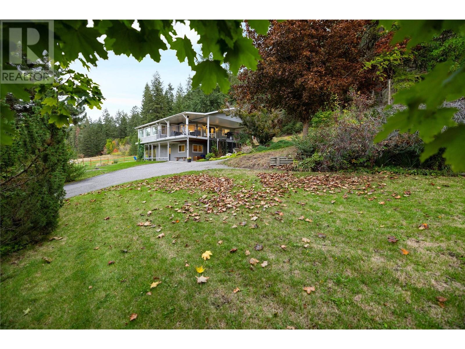 5221/5241 Hartnell Road, Vernon, BC V1B3J4