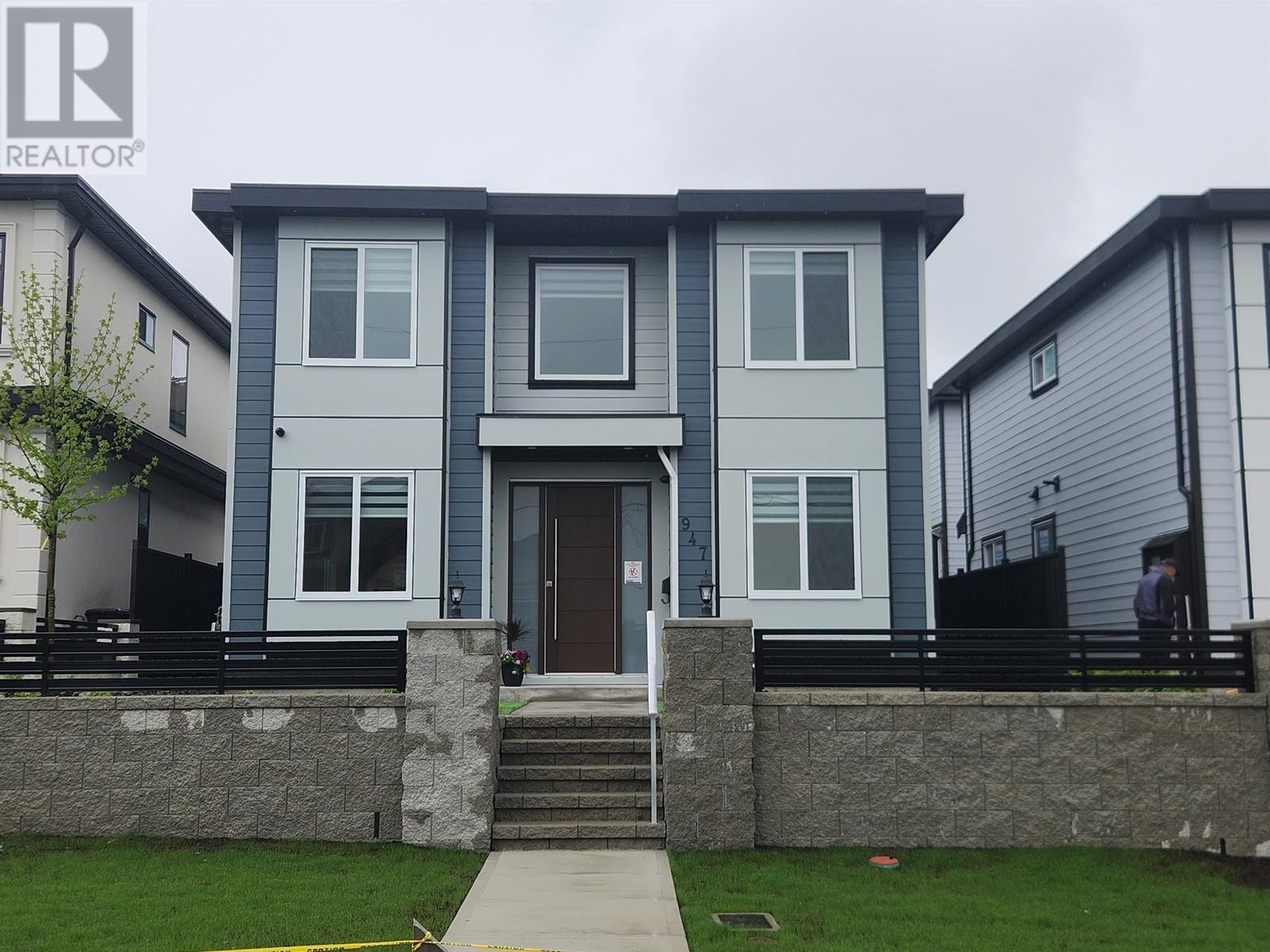 947 WALLS AVENUE, Coquitlam, British Columbia