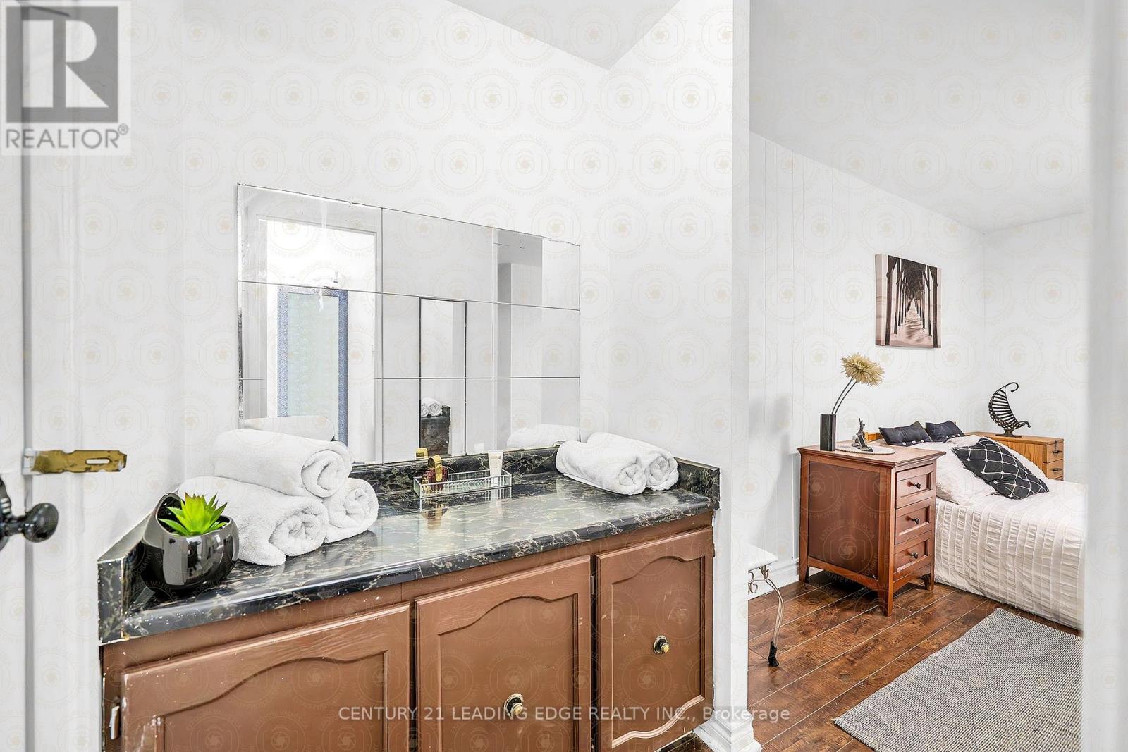102 - 1690 Victoria Park Avenue, Toronto (Victoria Village), Ontario  M1R 1R1 - Photo 24 - C12161153