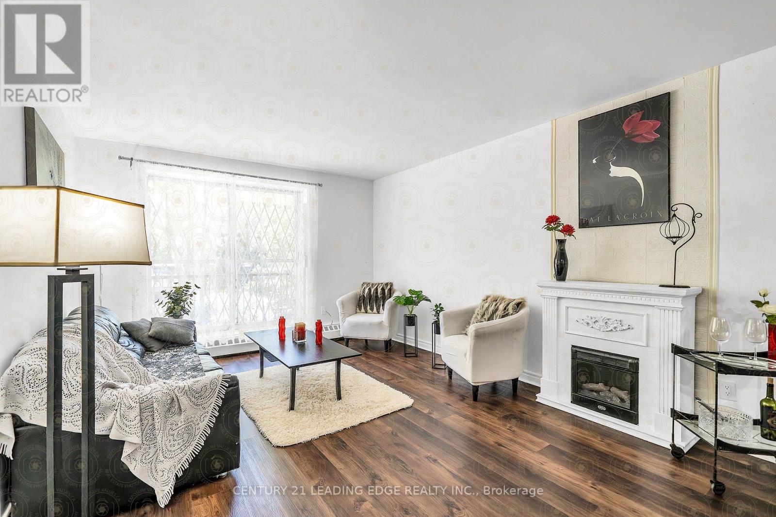 102 - 1690 Victoria Park Avenue, Toronto (Victoria Village), Ontario  M1R 1R1 - Photo 4 - C12161153