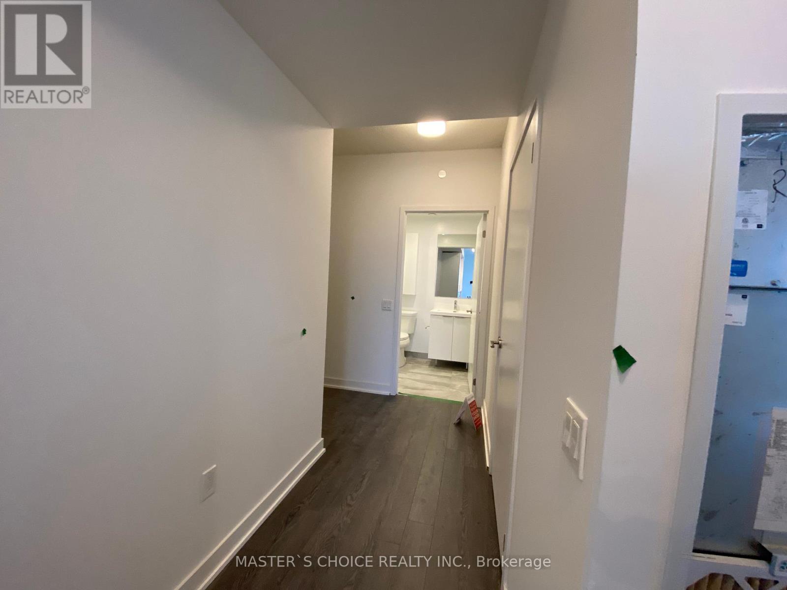 807 - 20 O'neill Road, Toronto (Banbury-Don Mills), Ontario  M3C 0R1 - Photo 6 - C12161155