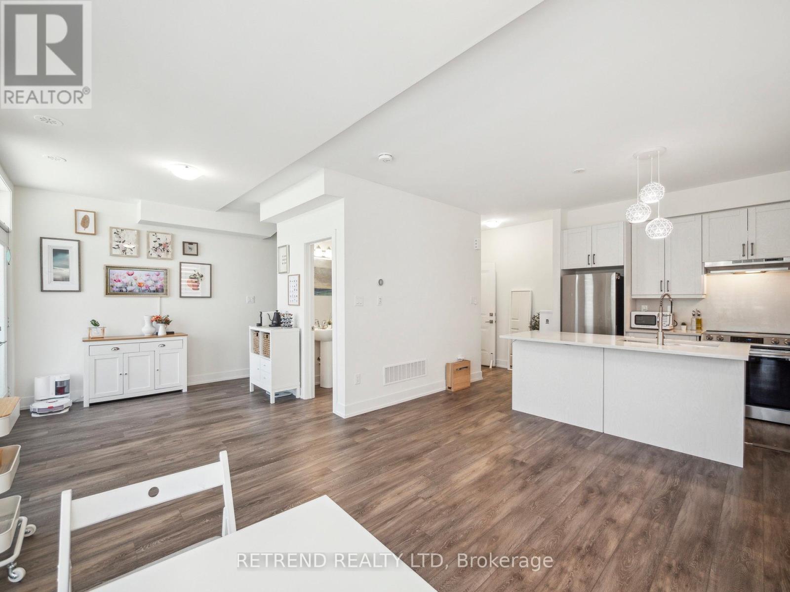 9 - 1 Bond Crescent, Richmond Hill, Ontario  L4E 1J4 - Photo 16 - N12161119