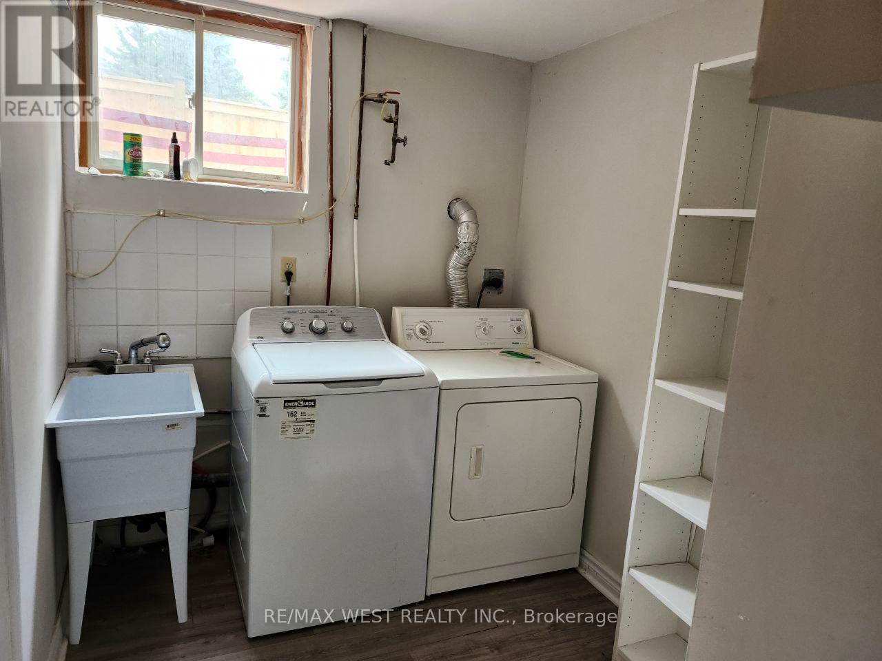 54 Ondrey Street, Bradford West Gwillimbury, Ontario  L3Z 2X1 - Photo 13 - N12161141