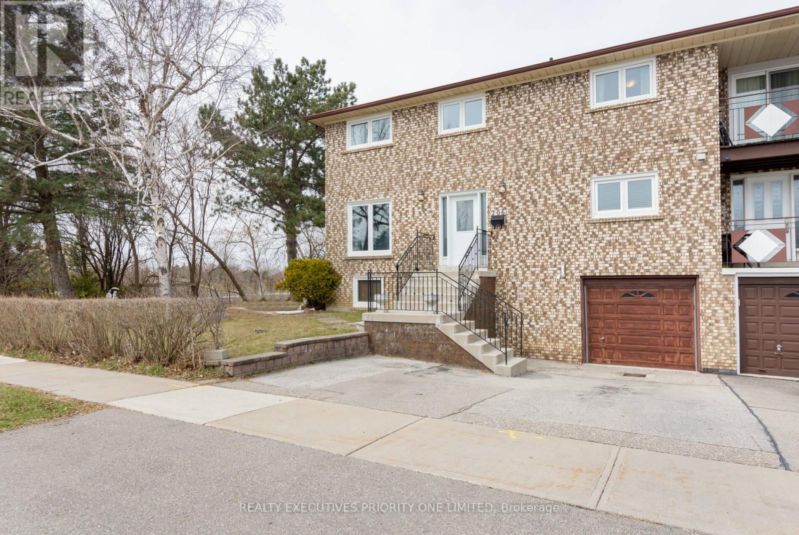 206 ANDREW PARK, Vaughan, Ontario