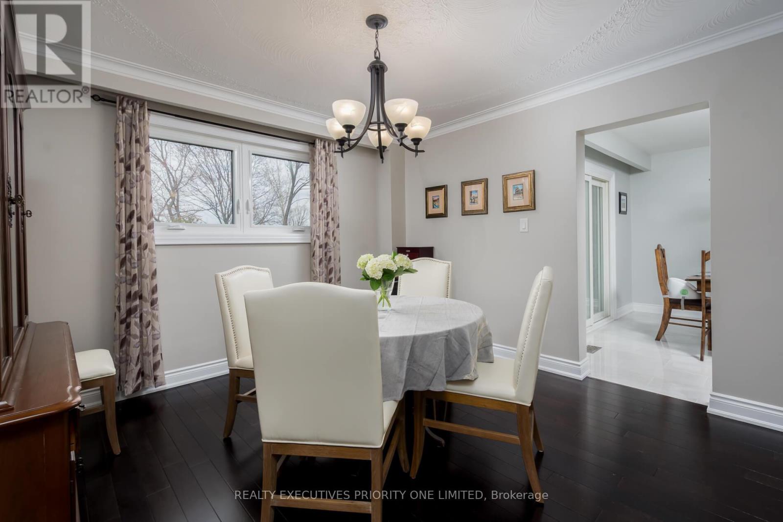 206 Andrew Park, Vaughan, Ontario  L4L 1G2 - Photo 9 - N12161142