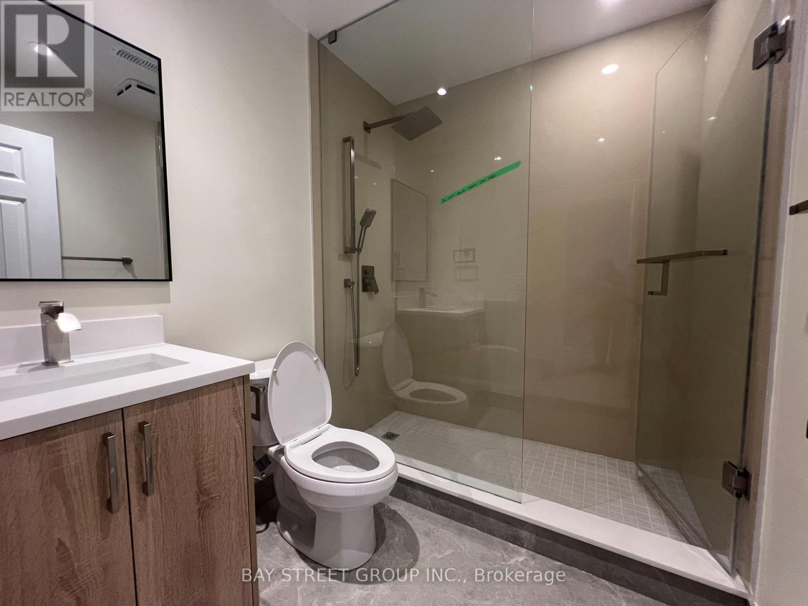 202 - 2386 Lake Shore Boulevard W, Toronto, Ontario  M8V 1C3 - Photo 8 - W12161125