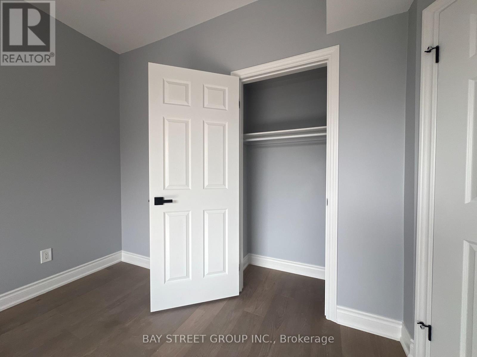 201 - 2386 Lake Shore Boulevard W, Toronto, Ontario  M8V 1C3 - Photo 8 - W12161129