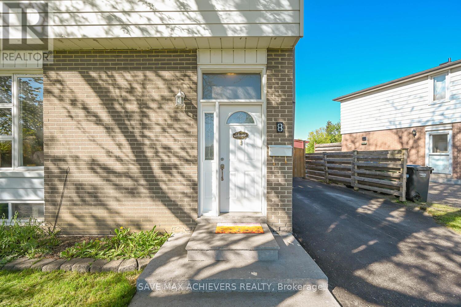 Property at 8 EARNSCLIFFE GATE image 2
