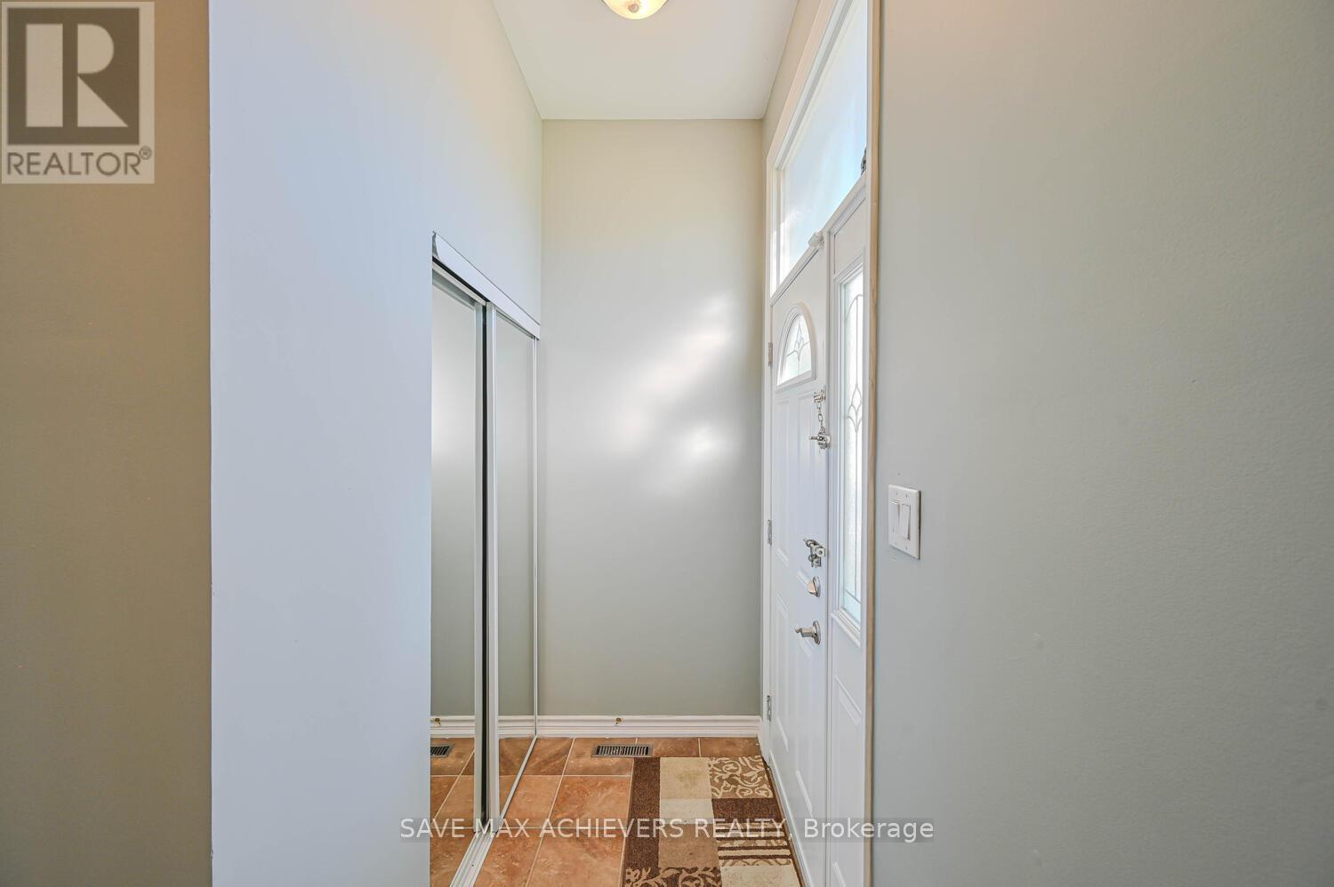 Property at 8 EARNSCLIFFE GATE image 3