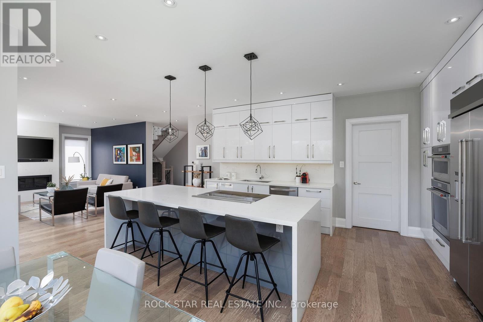 443 Seabourne Drive, Oakville, Ontario  L6L 4E9 - Photo 16 - W12161144
