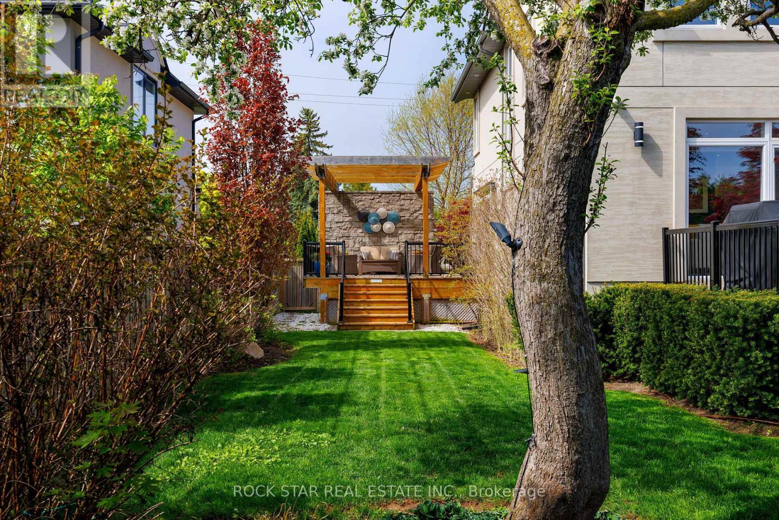 443 Seabourne Drive, Oakville, Ontario  L6L 4E9 - Photo 21 - W12161144