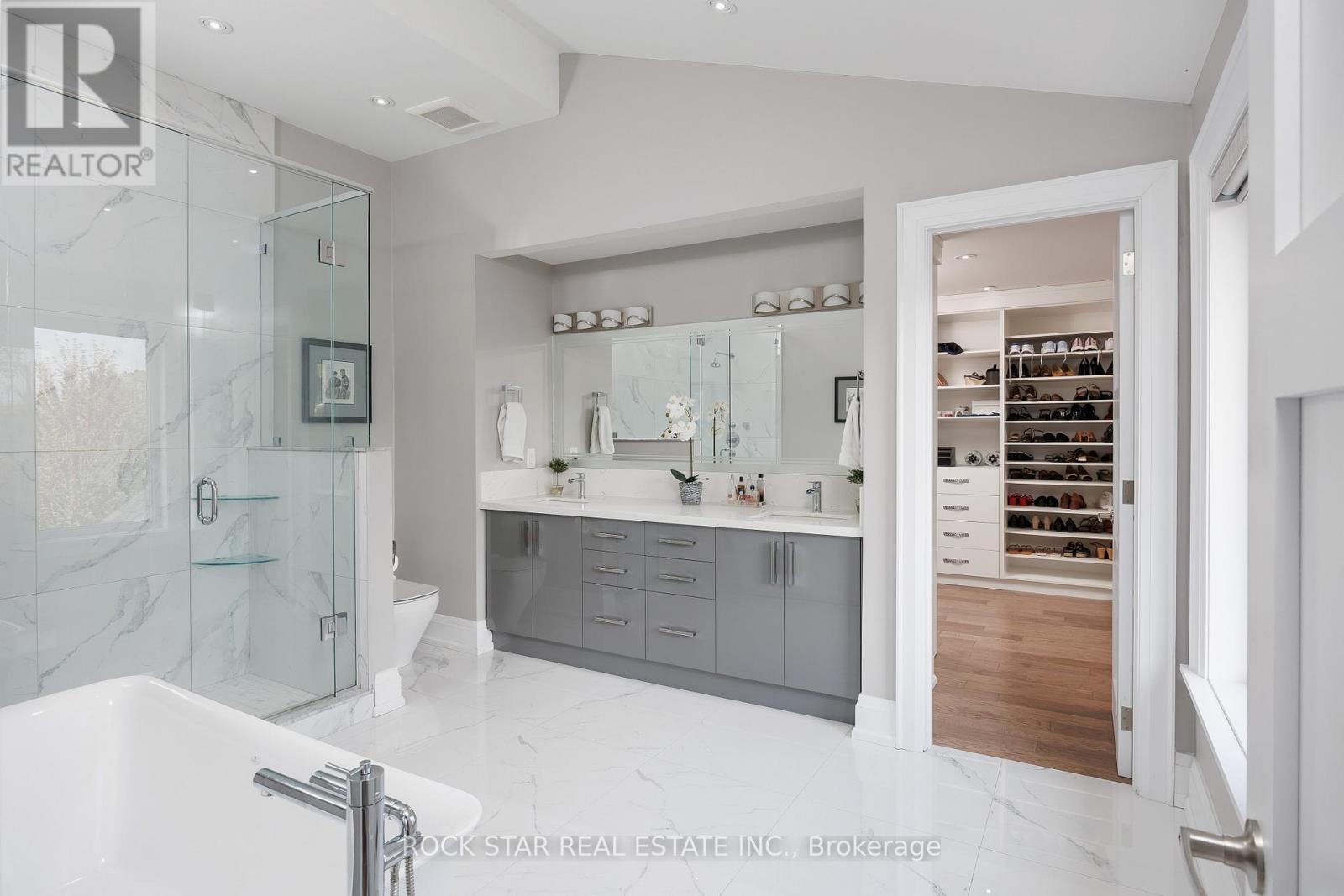 443 Seabourne Drive, Oakville, Ontario  L6L 4E9 - Photo 28 - W12161144