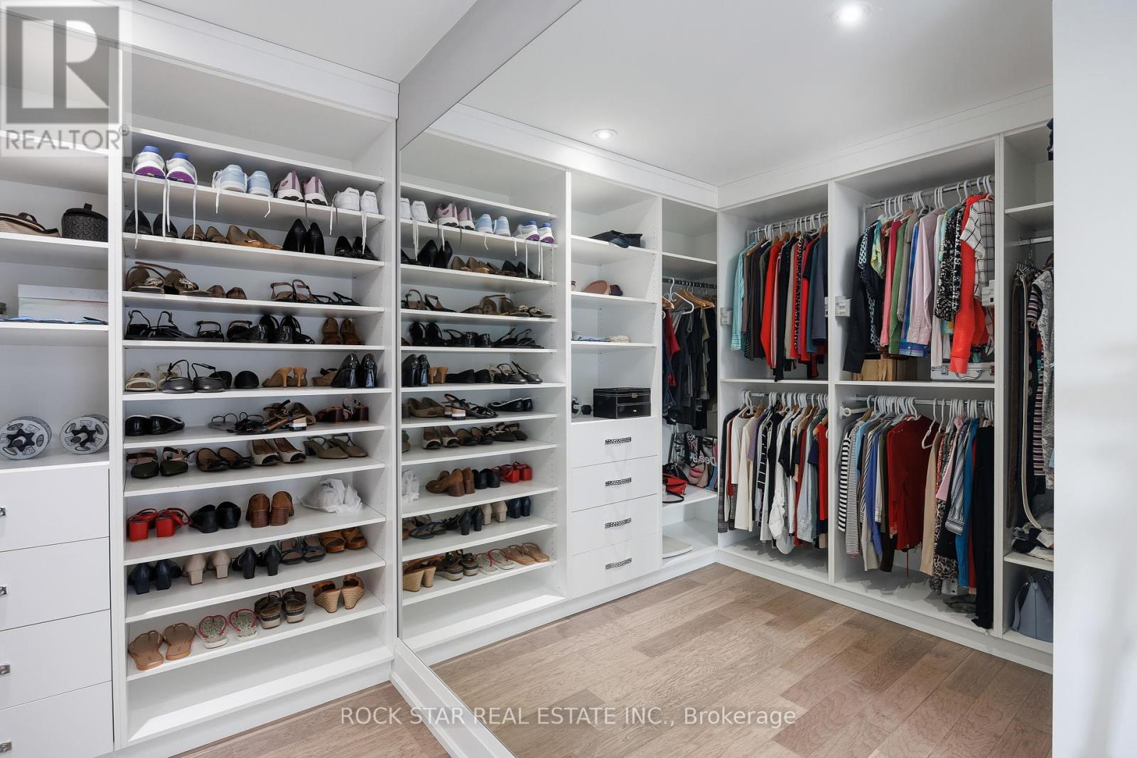 443 Seabourne Drive, Oakville, Ontario  L6L 4E9 - Photo 31 - W12161144