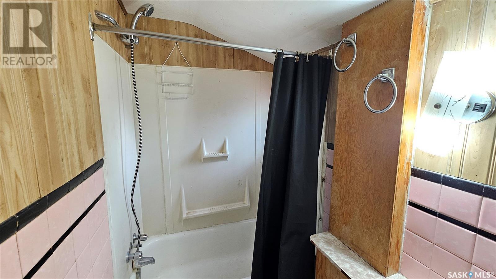 2470 Proton Avenue, Gull Lake, Saskatchewan  S0N 1A0 - Photo 13 - SK006568
