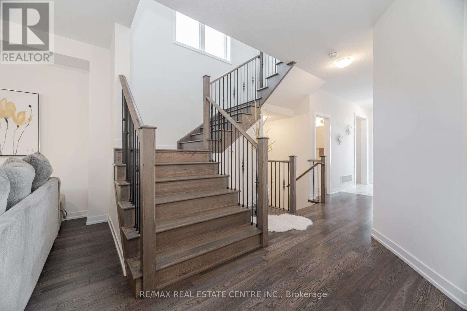 141 Terrace Drive, Grimsby, Ontario  L3M 0L2 - Photo 21 - X12161165